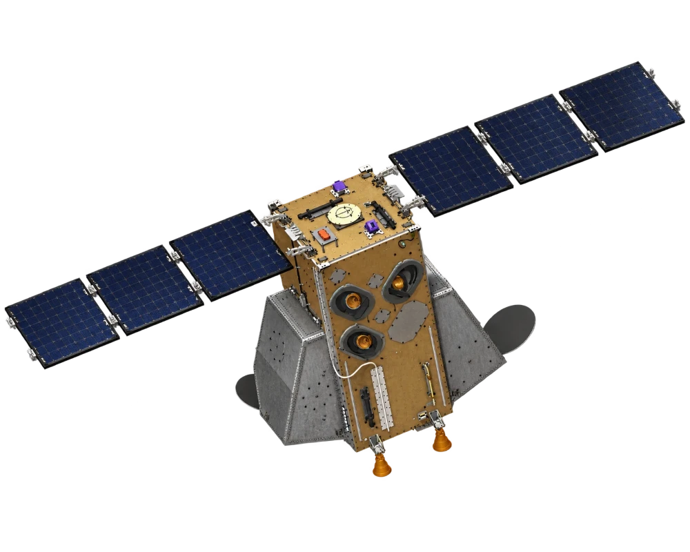 Малый космический аппарат «АИСТ-2Т» с развёрнутыми панелями солнечных батарей
