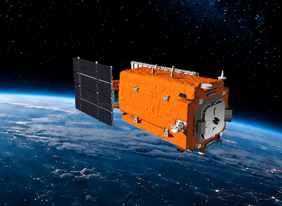 Космический аппарат «Обзор-Р», общий вид на орбите