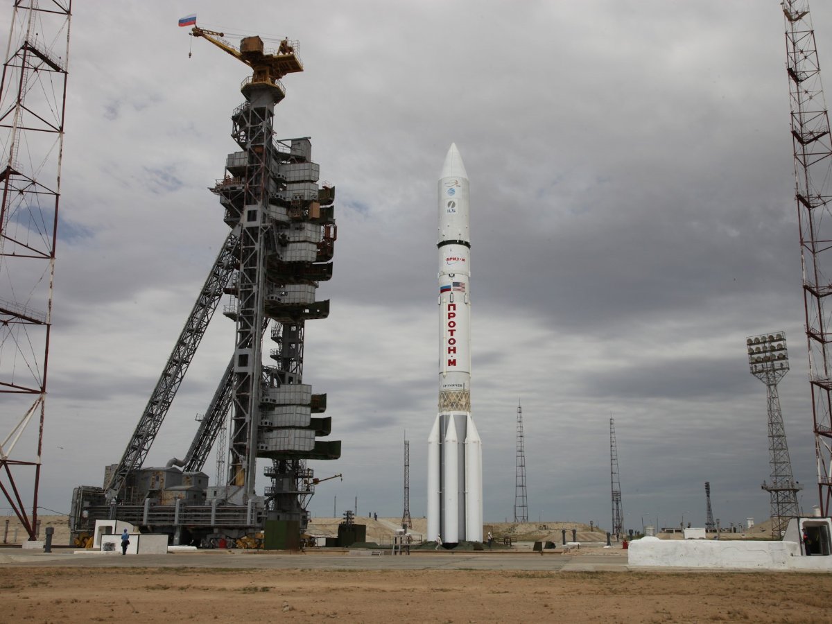 Ракета-носитель на стартовом комплексе космодрома